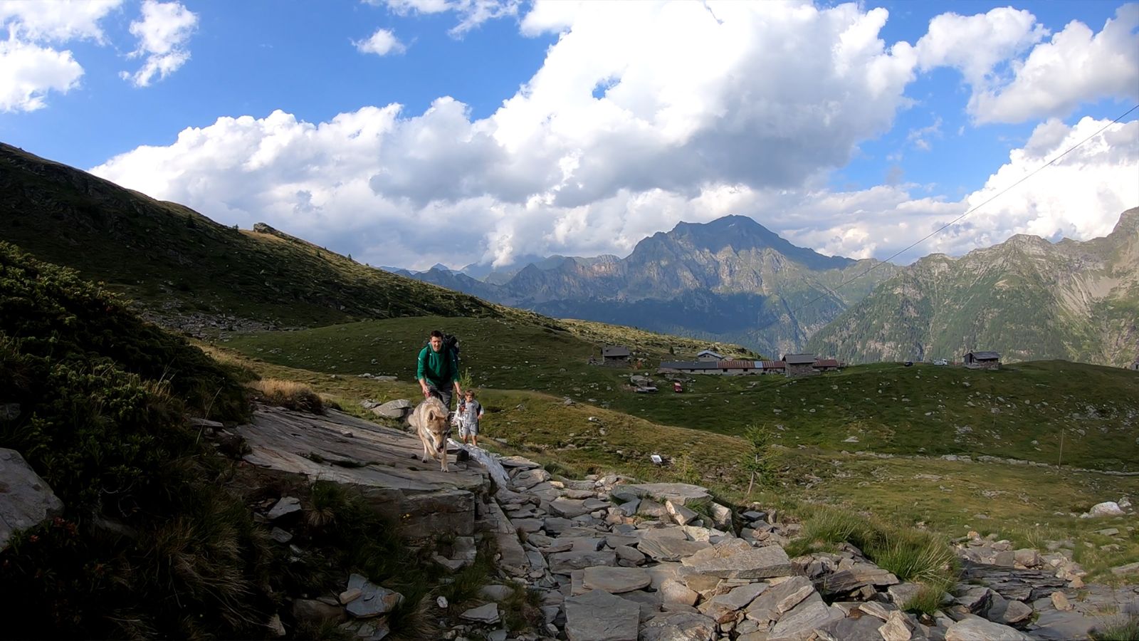 In marcia sopra Biasca