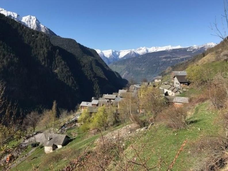 Image 7 - Rustico 