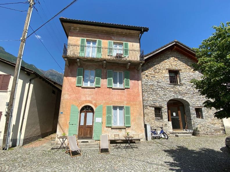 Image 3 - Studio Piazzetta in Casa Vino e Birra a Osogna