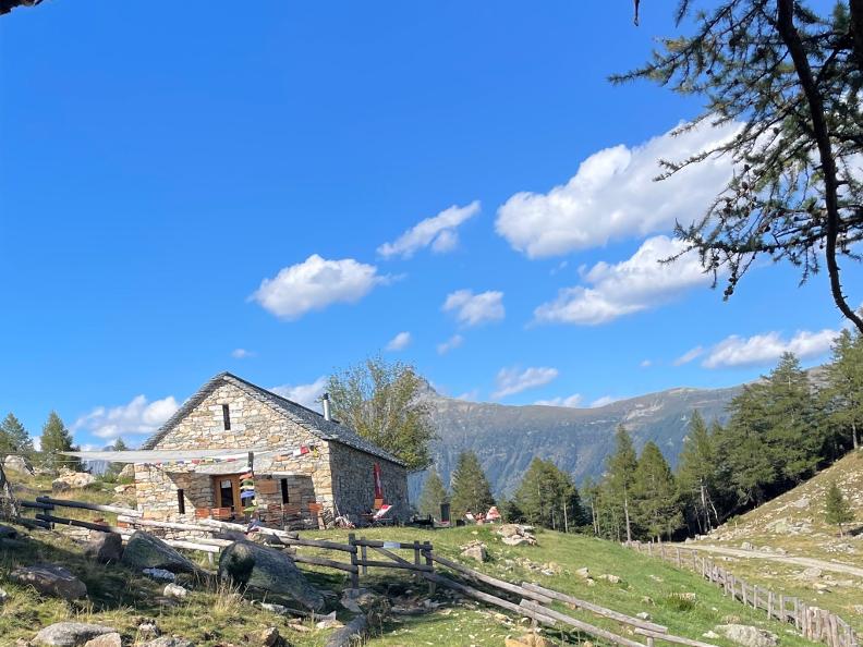 Image 0 - Alpe Arami