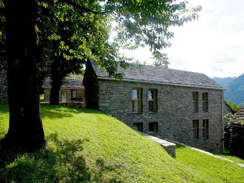 Image 0 - Curzútt