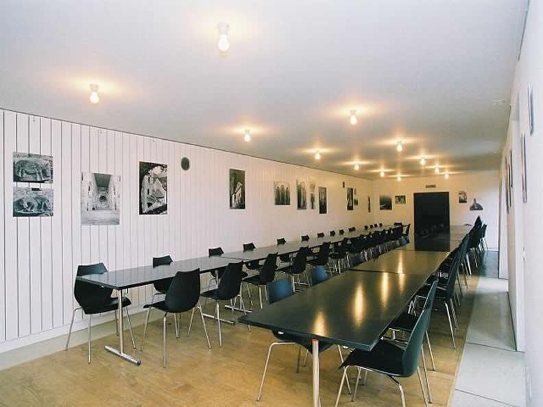Image 3 - Curzútt