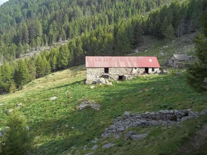 Image 2 - Rifugio Peurett