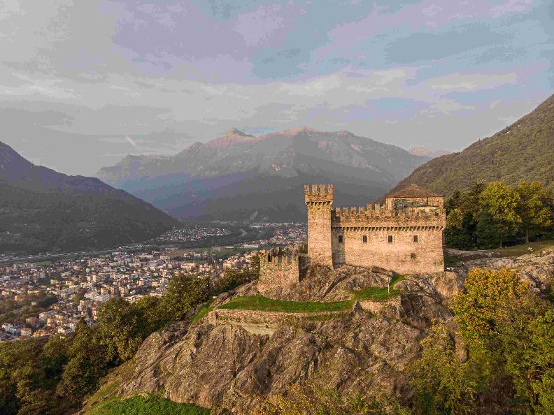 Image 1 - Fortezza Bellinzona. Oltre il Medioevo
