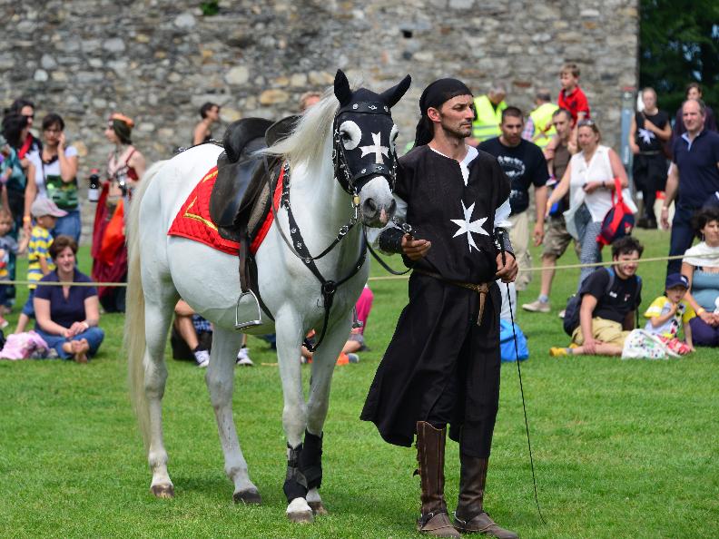Image 7 - Medieval entertainment at the Fortress of Bellinzona 