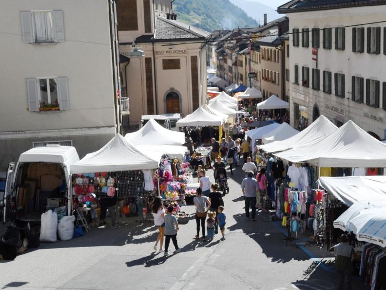 Image 2 - Mercato fine estate 40° Fiera Mercato