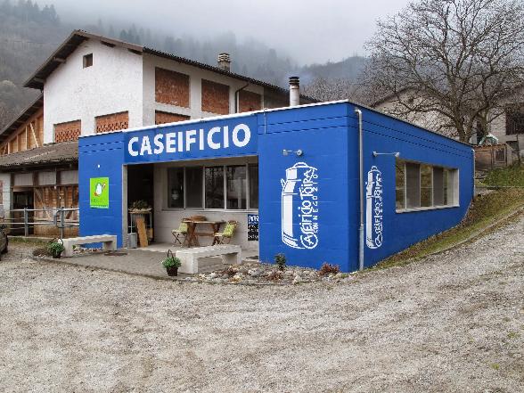 Caseificio biologico Töira