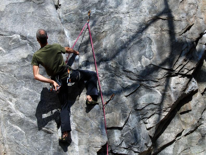 Image 1 - Vertical emotions - Arrampicata in Ticino