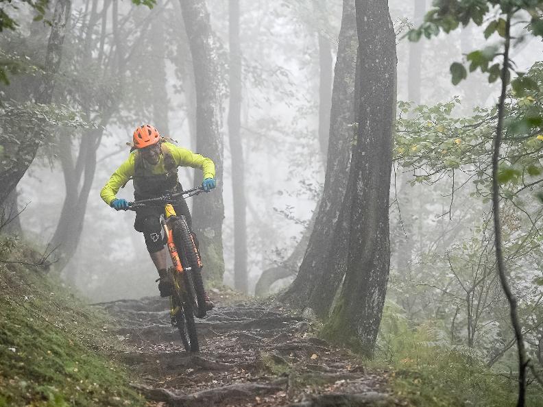 Image 5 - Ticino Freeride: two wheels, one love!