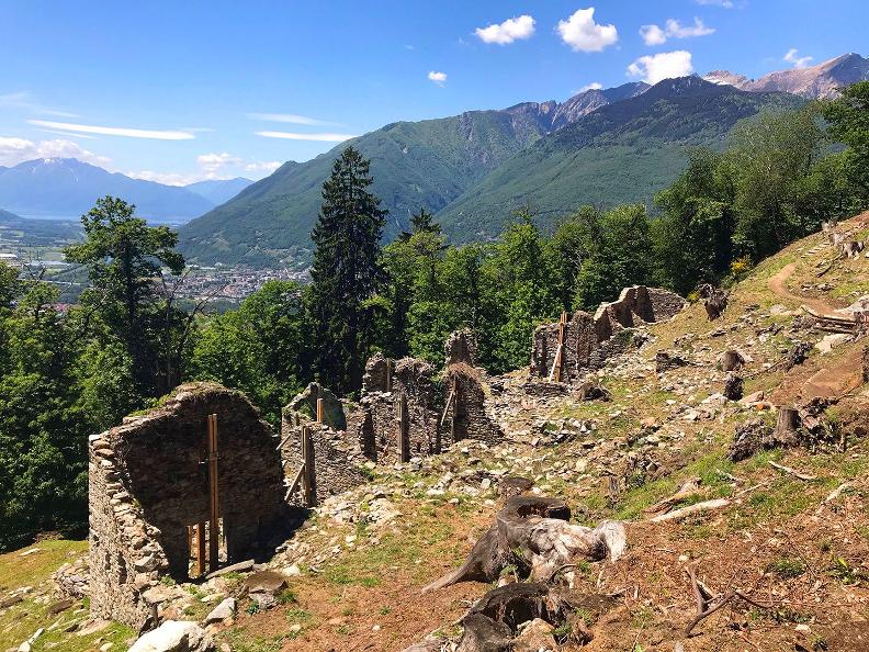 Image 3 - Rovine del villaggio di Prada