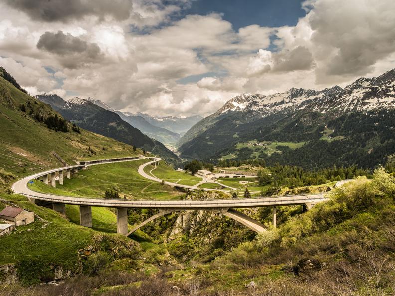 Image 2 - Col du Saint-Gothard