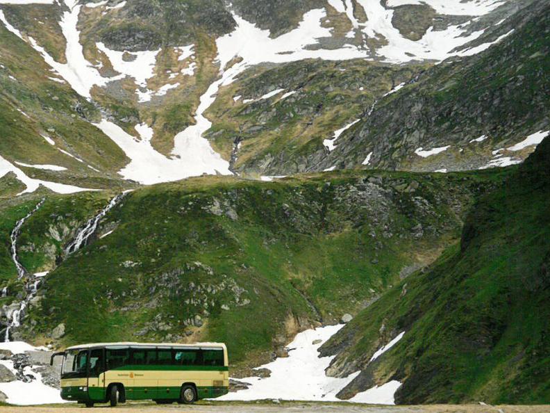 Image 1 - Bus Alpin - Tour de l'haut plateau de la Greina