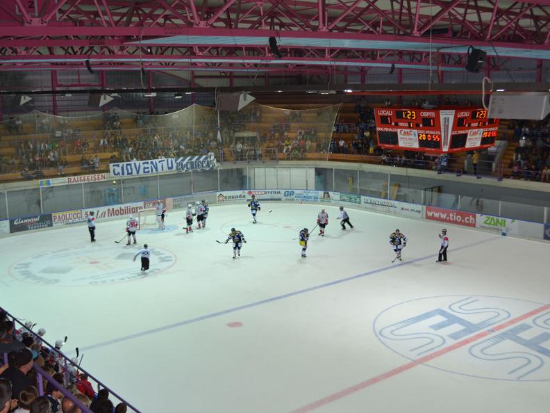 Image 3 - Raiffeisen BiascArena 