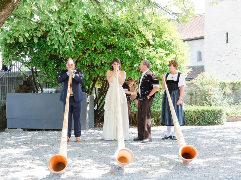 Image 4 - Laura Dova Weddings