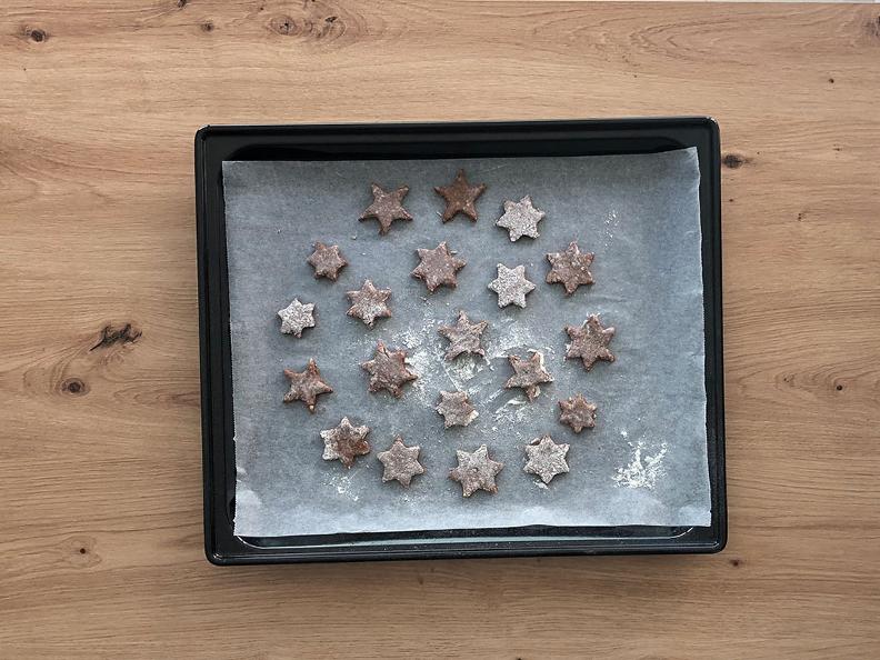 Image 4 - Cinnamon stars - The recipe