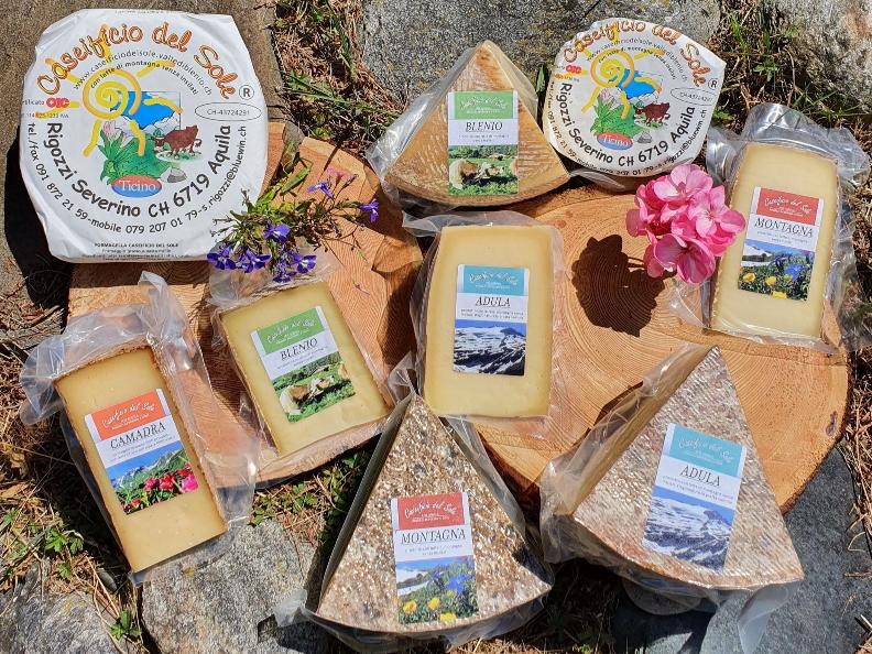 Image 1 - Ad Aquila un distributore... di formaggio!