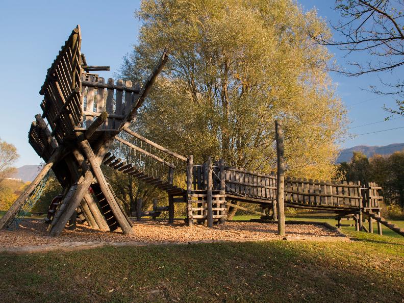 Image 0 - Playground Gudo Image 0 - Playground Gudo
