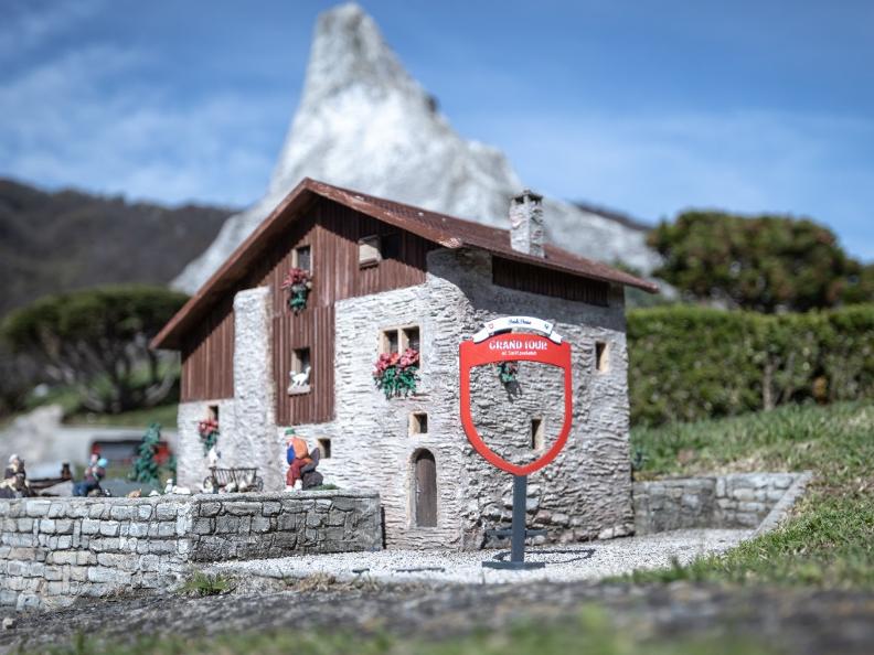 Image 9 - Swissminiatur