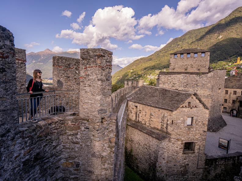 Image 4 - The Castle of Montebello