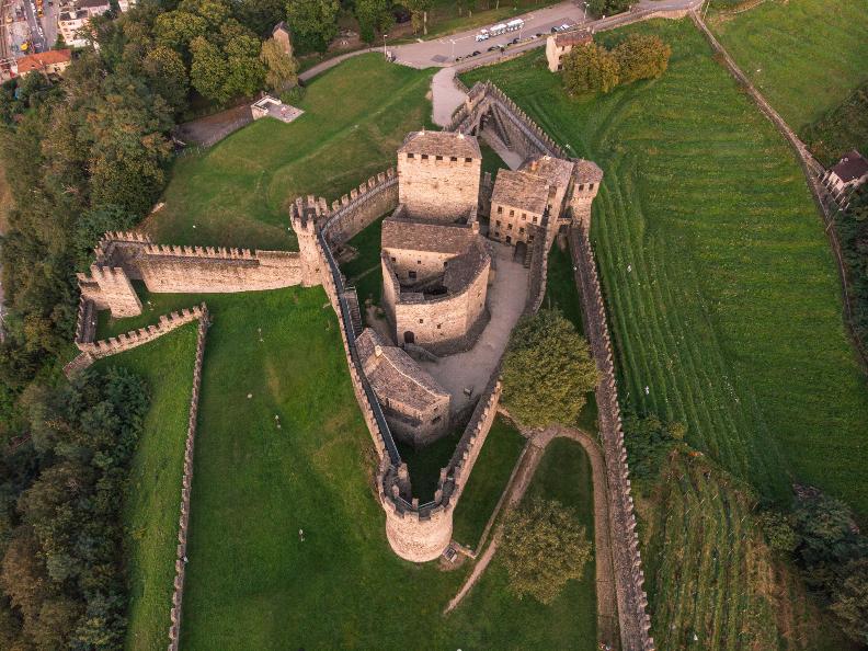 Image 2 - The Castle of Montebello