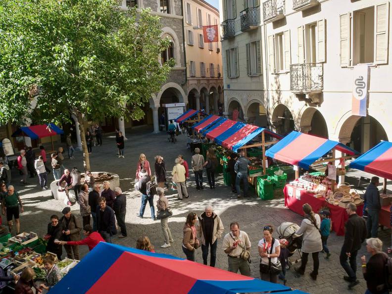 Image 5 - Der Markt von Bellinzona 