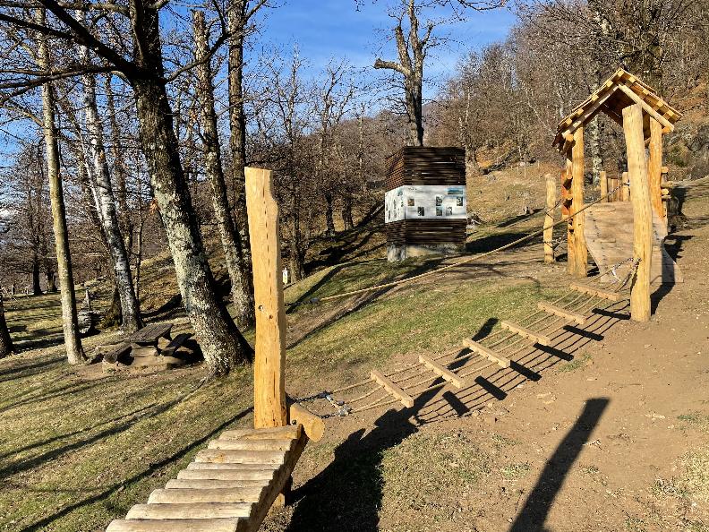 Image 10 - Spielplatz Curzutt