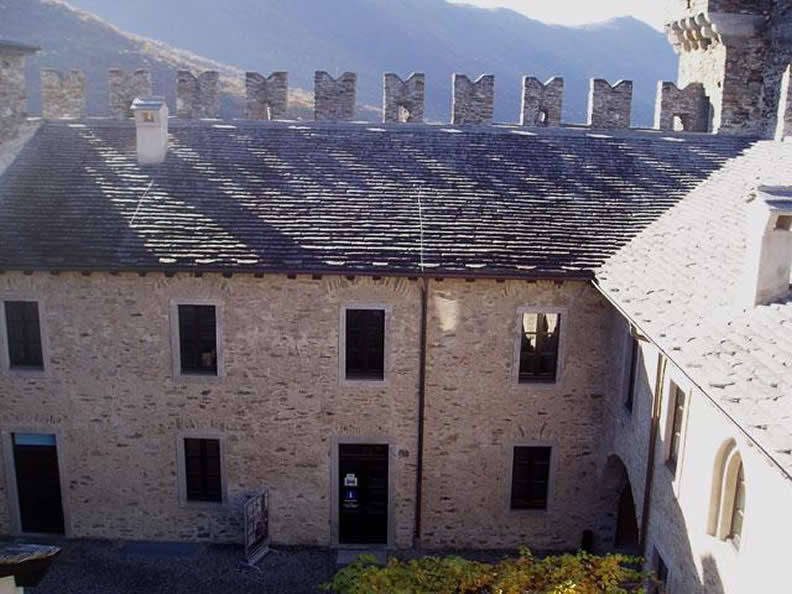 Image 3 - Salles du Château de Sasso Corbaro
