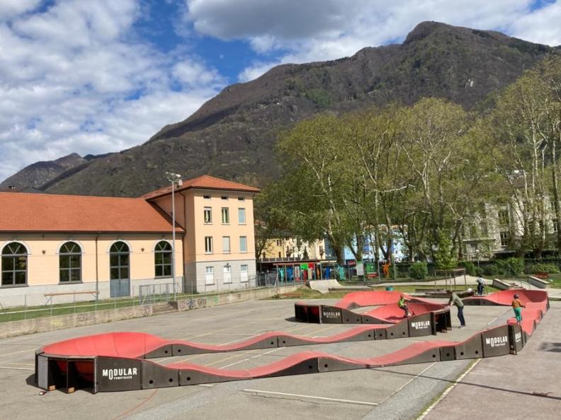 Image 0 - Pista Pumptrack Itinerante Image 0 - Pista Pumptrack Itinerante