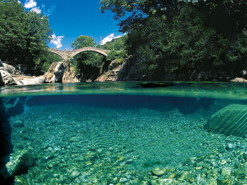 Image 3 - Val Verzasca - Au bord de l'onde verte