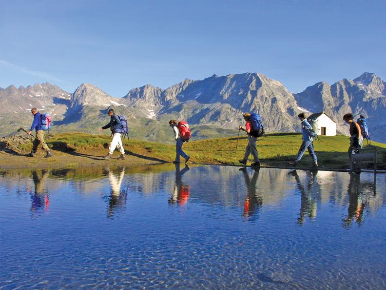 Image 2 - Vacanze a piedi: Trans Swiss Trail, Passo Gottardo e Strada Alta