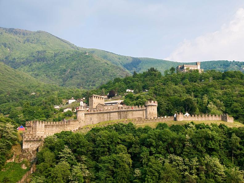 Image 1 - Bellinzona e i suoi parchi