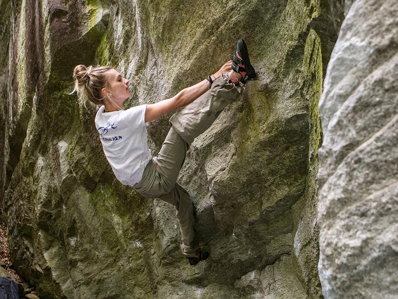 Image 5 - Bouldering in Ticino