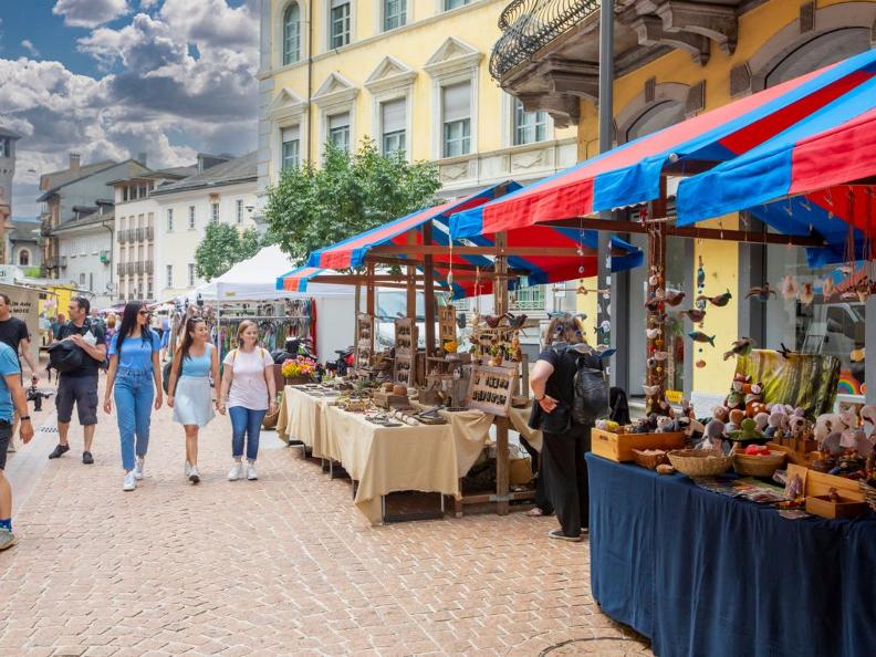 Image 1 - Der Markt von Bellinzona 