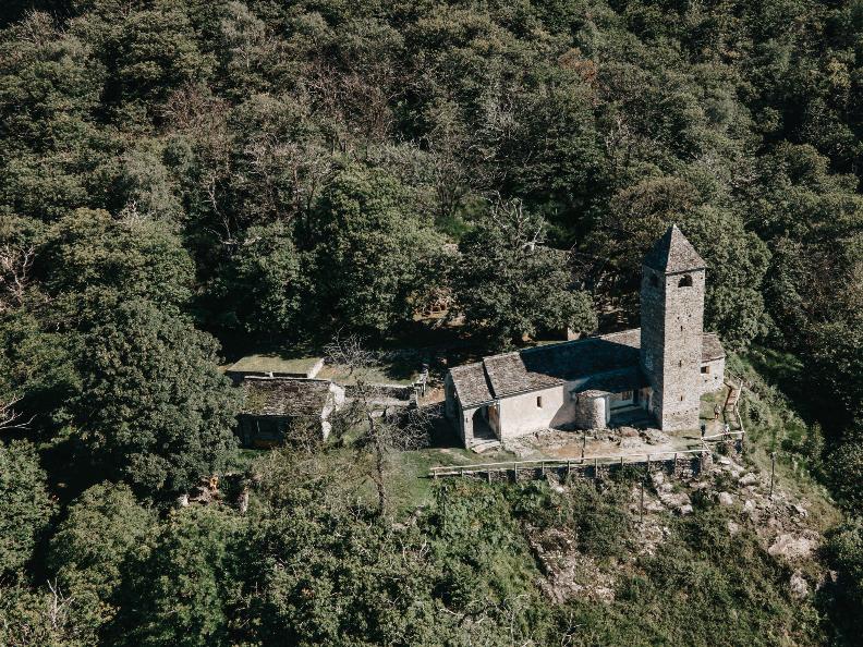 Image 2 - Curzútt sopra Monte Carasso
