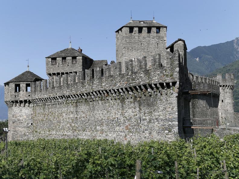 Image 2 - La Fortezza di Bellinzona e i suoi castelli