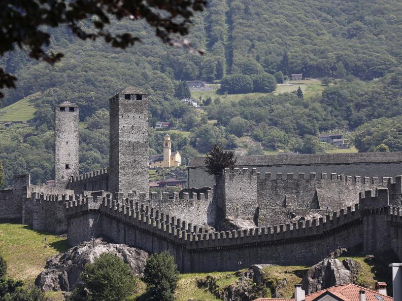Image 8 - La Fortezza di Bellinzona e i suoi castelli