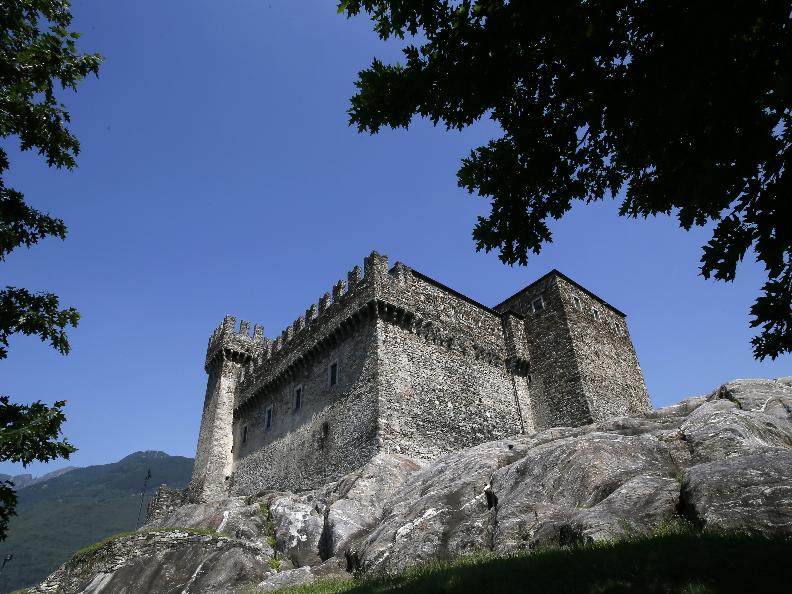 Image 0 - La Fortezza di Bellinzona e i suoi castelli