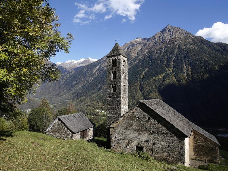 Image 11 - La chiesa romanica di San Carlo a Negrentino