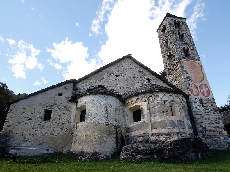 Image 0 - La chiesa romanica di San Carlo a Negrentino