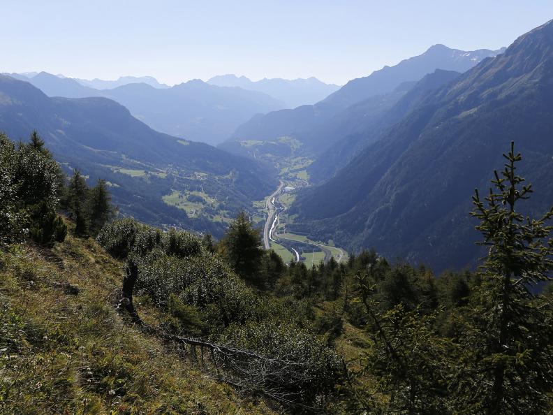 Image 4 - Sentiero dei laghi della Val Piora