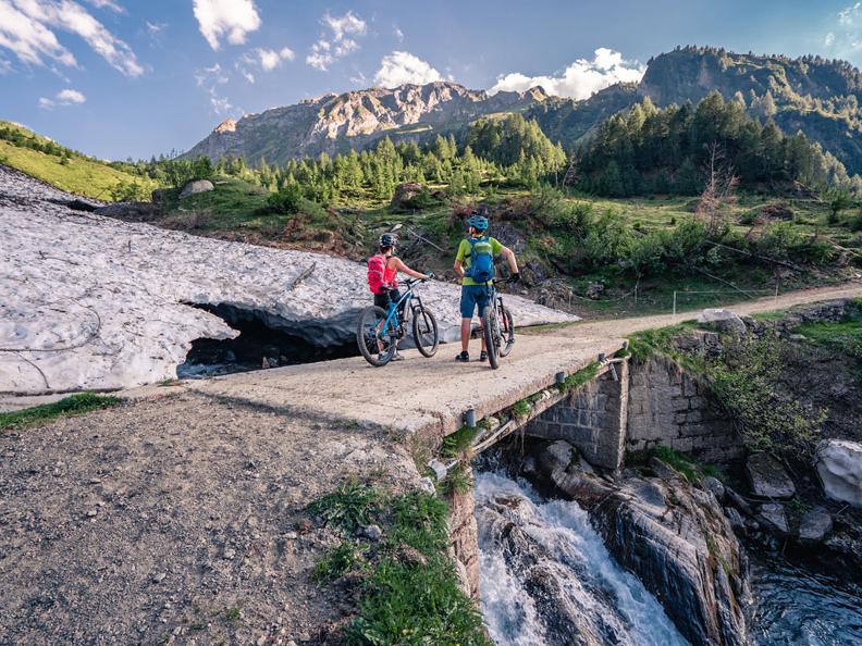 Image 3 - Alpi Bedretto Bike
