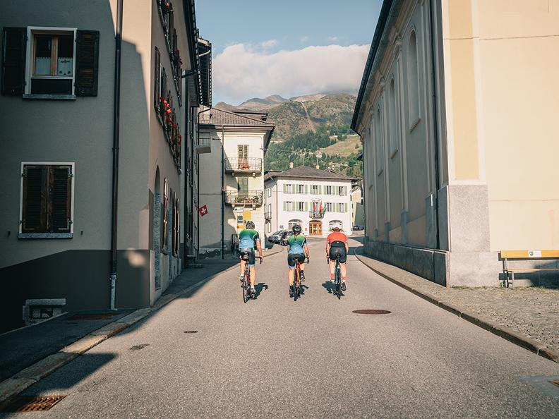 Image 0 - San Gottardo Tour