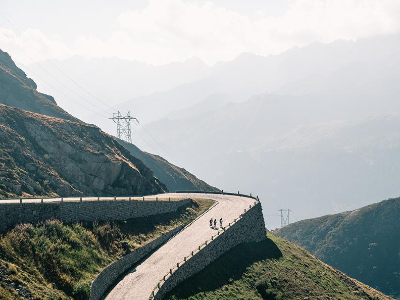 Image 3 - San Gottardo Tour