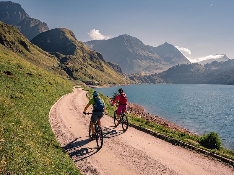 Image 1 - Gottardo Bike