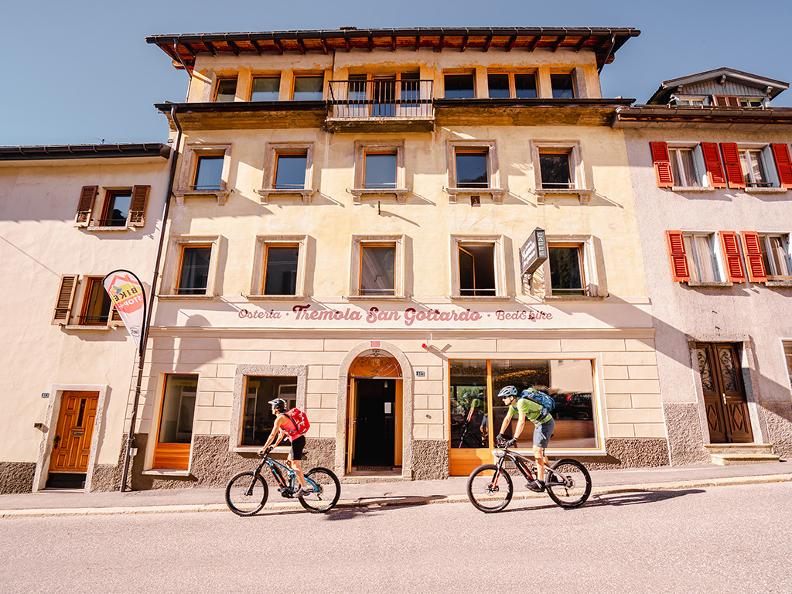 Image 0 - Airolo Bike