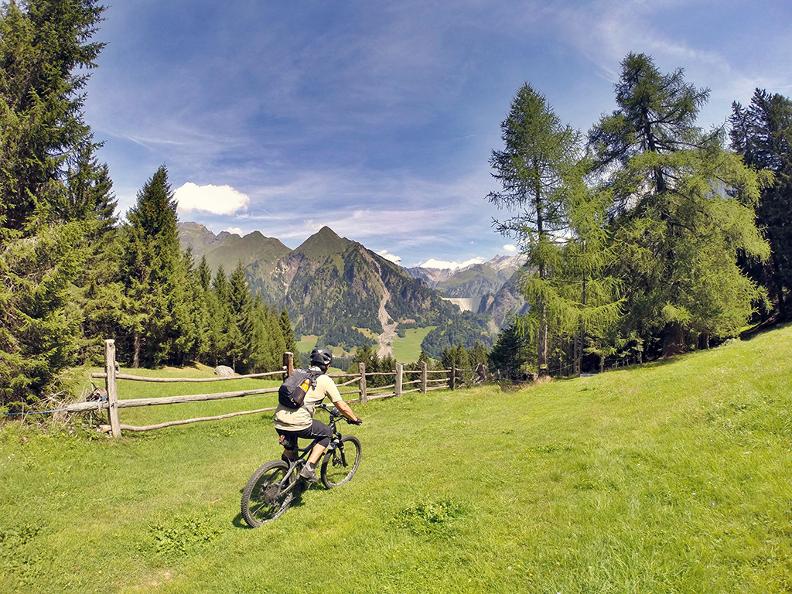 Image 0 - Tour della Valle di Blenio in e-bike Image 0 - Tour della Valle di Blenio in e-bike