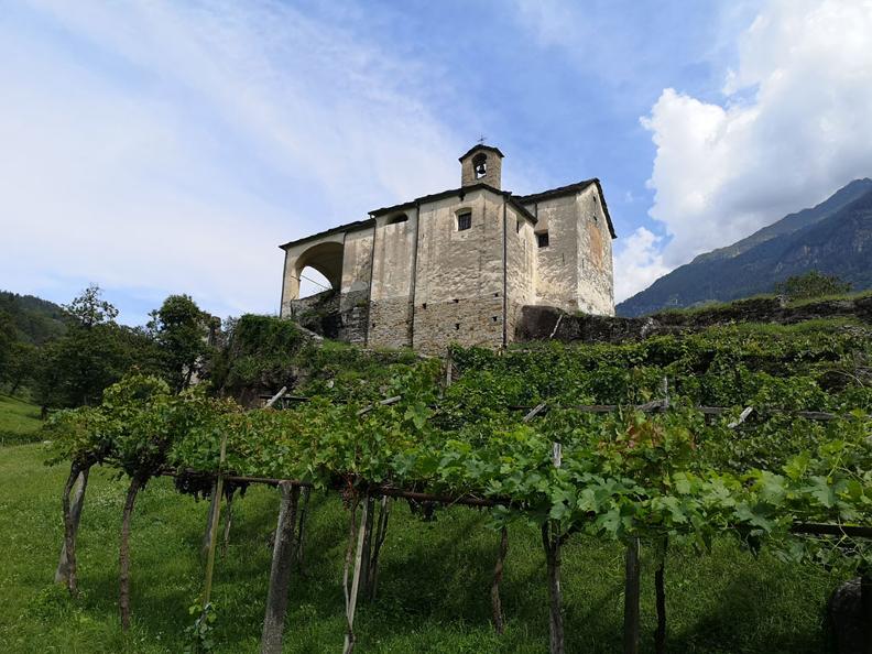 Image 7 - Giro del Castello di Serravalle