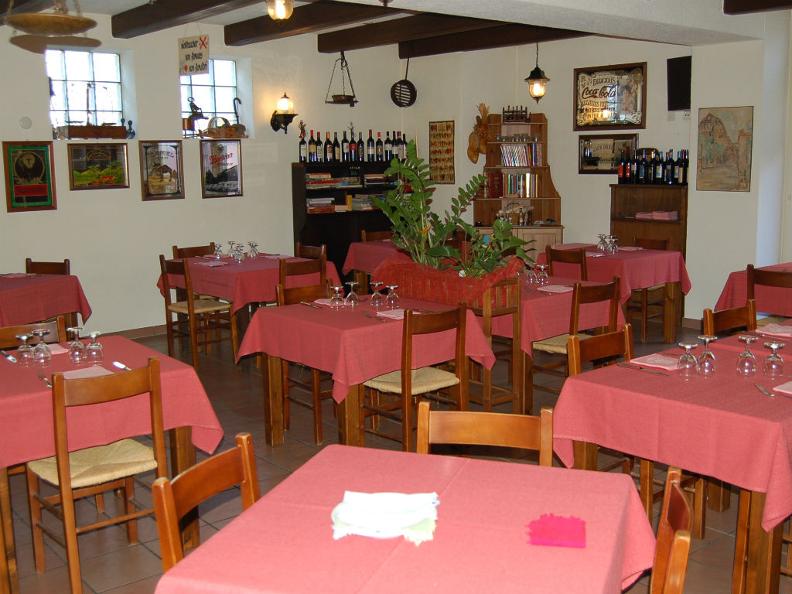 Image 2 - Trattoria Er Pipa